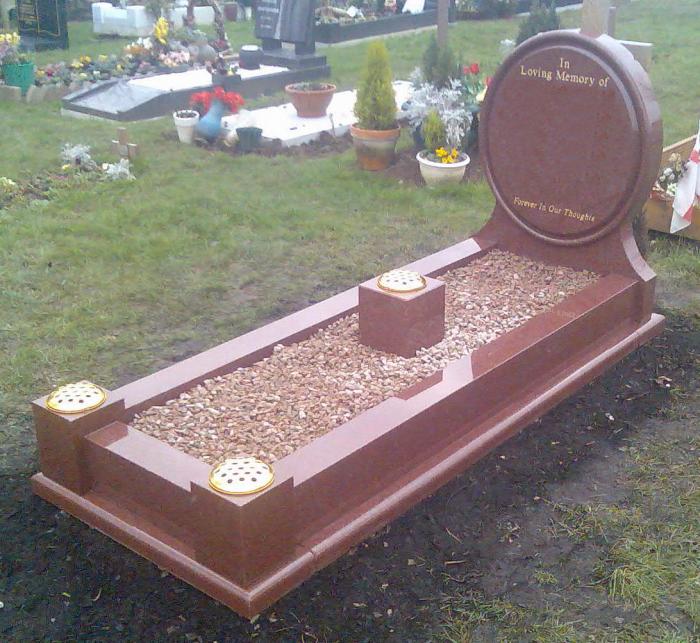 27-oval-headstone-and-kerbset-with-landing-cover-strips